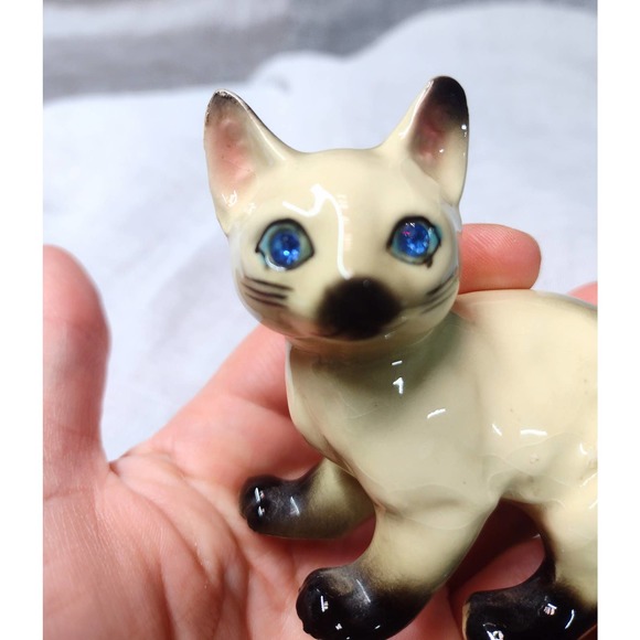 Vintage Siamese Cat Kitten Figurine Blue Rhinestone Eyes Ceramic Standing - Picture 2 of 7